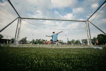 马卡报称罗德里渴望加盟皇马，俱乐部考虑瓜帅离任后引进（配图示意）
